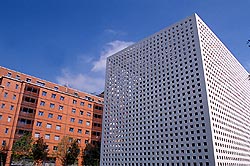 Blue Dancer - Kassel 2003 (in der Dämmerung)